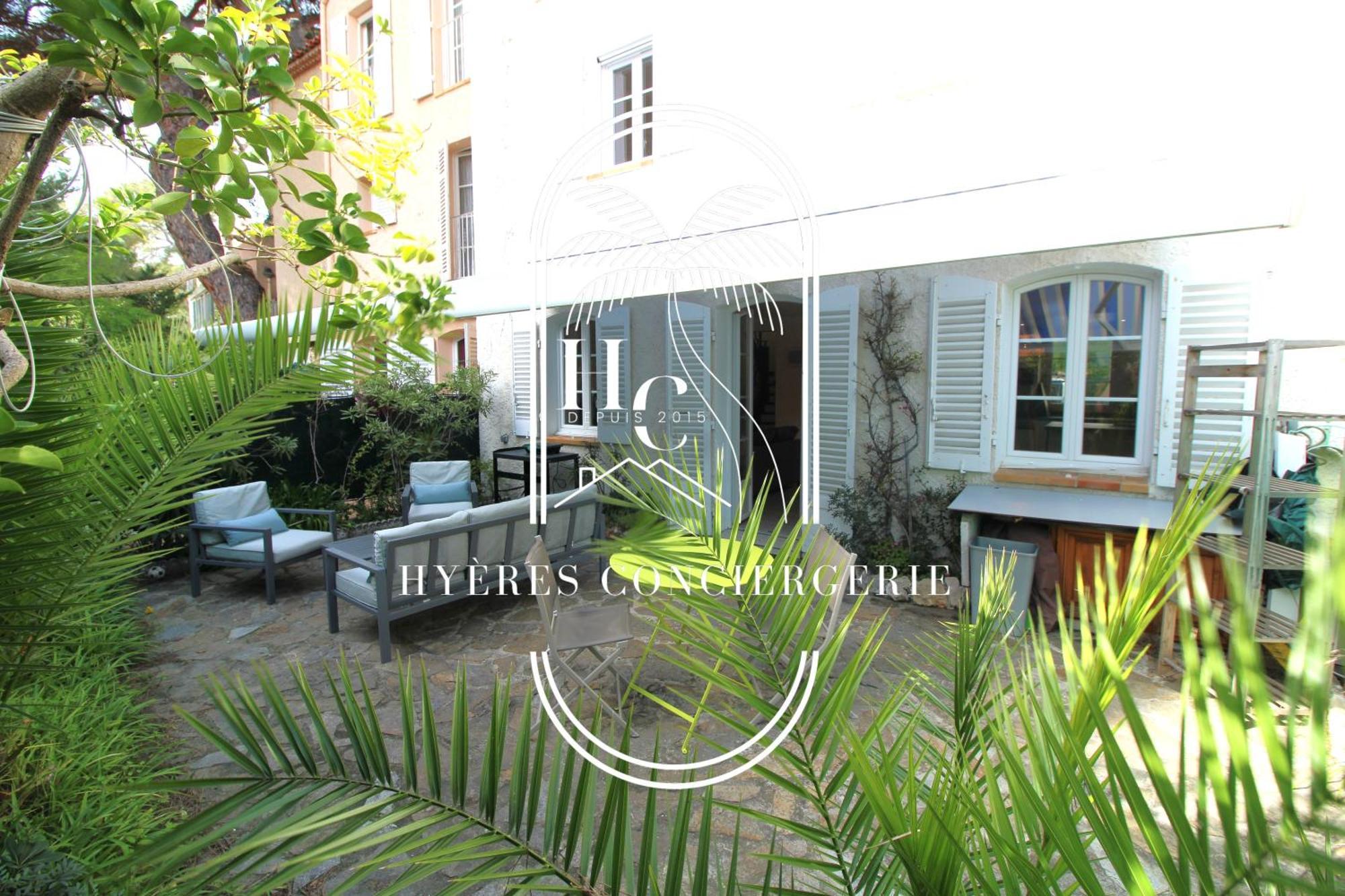 Duplex Au Coeur Du Port D'Hyeres- Plages Parking By Hc Экстерьер фото