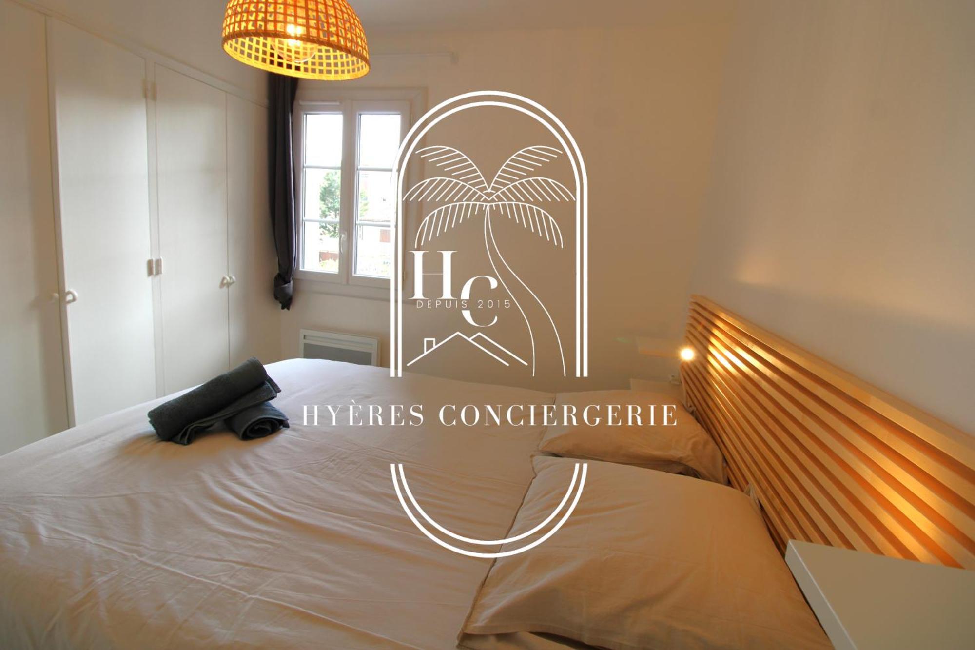 Duplex Au Coeur Du Port D'Hyeres- Plages Parking By Hc Экстерьер фото